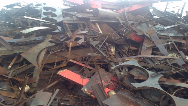 بهترین خریدار ضایعات آهن در مشهد کدام است؟